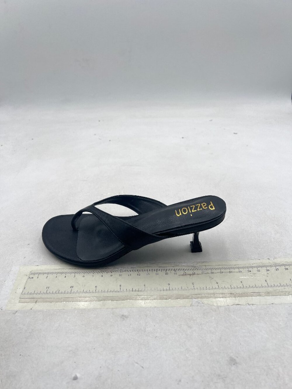 Pazzion Black Open Toe Flip Flop Slip On Low Heel Thong Sandals Comfortable Shoe